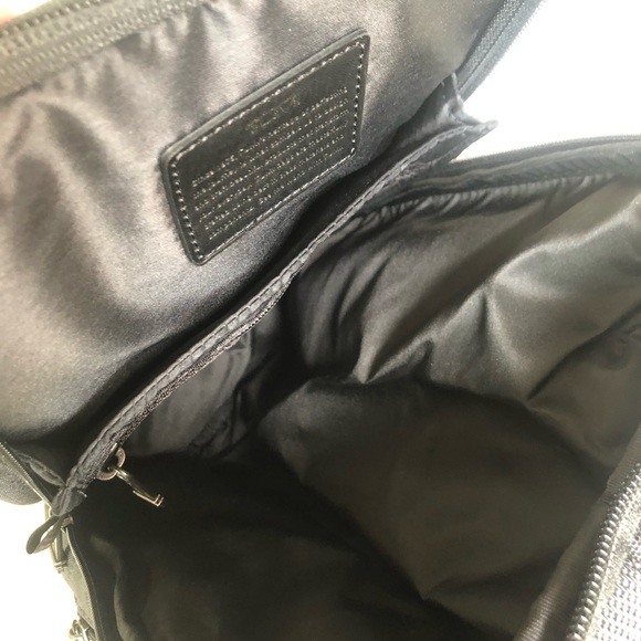 Tumi 02223393CHRO Higgins Sling Ballistic Nylon Men’s Charcoal - Picture 5 of 6